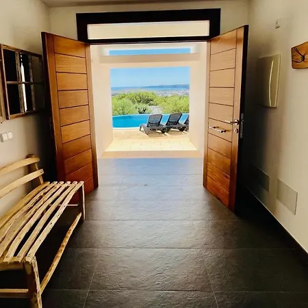 Tin Coves Noves * Punta Grossa