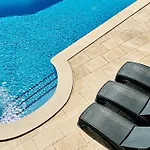 Tin Coves Noves Villa *