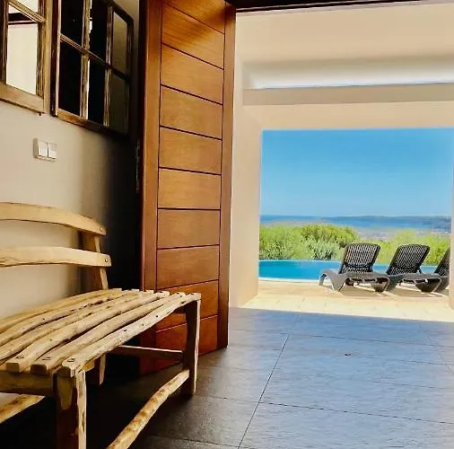 Tin Coves Noves * Punta Grossa