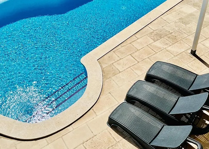 Tin Coves Noves Vila *