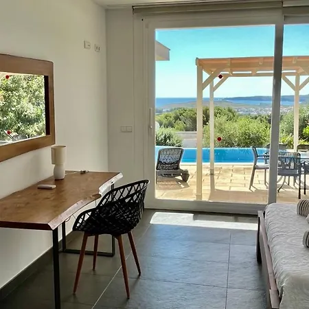 Tin Coves Noves Villa *